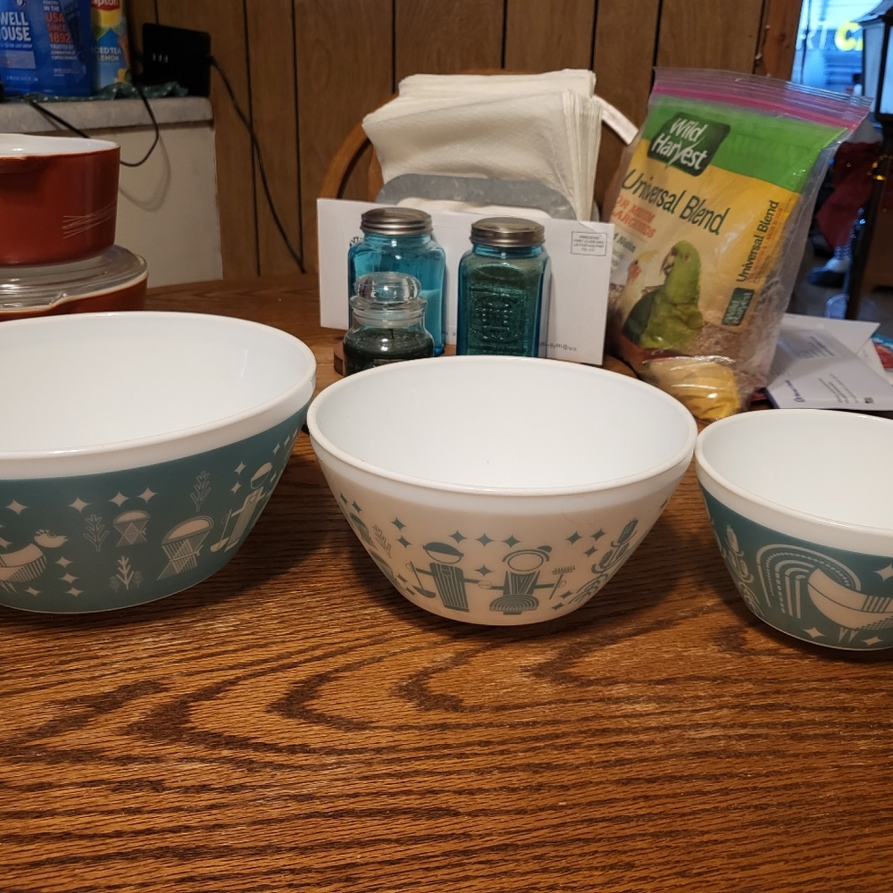 Vintage charm inspired by pyrex